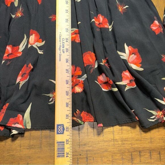 Zara Black/Red Floral Print Shirt Dress. Fitted Torso Then Flirty Flair XS - Picture 3 of 7